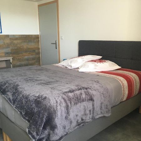 Appartement T2 Independant Dans Maison Pugny-Chatenod 外观 照片